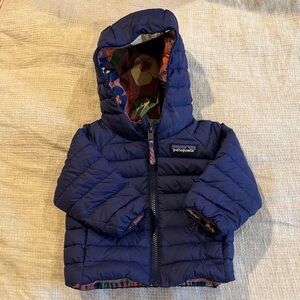 Reversible Patagonia Hooded Puffer Jacket size 6-12 months